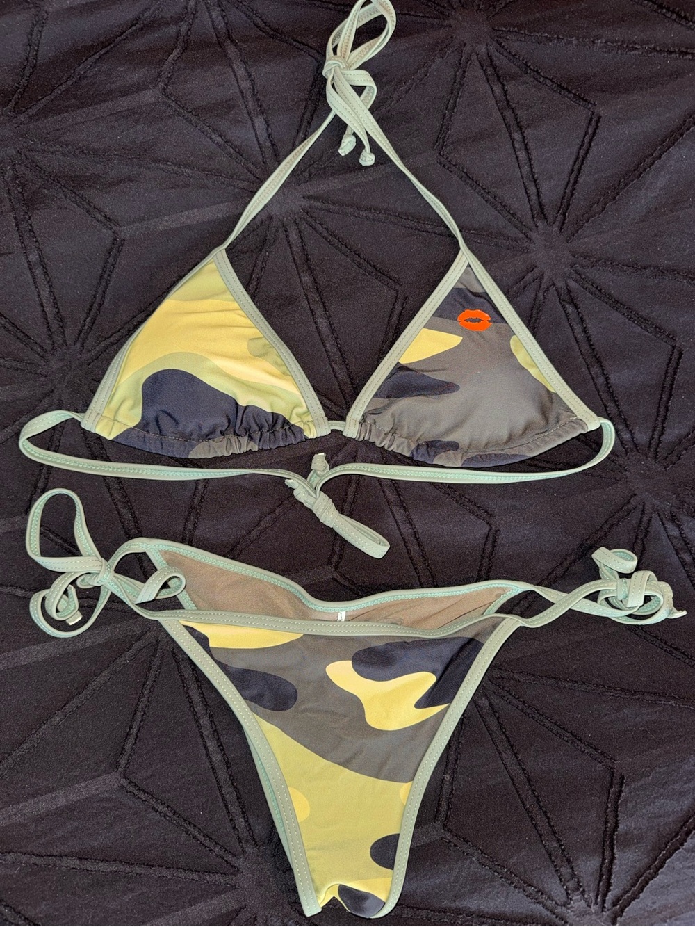 DIXXON VIXXON - Camouflage Triangle Tie Bikini - small top medium bottom